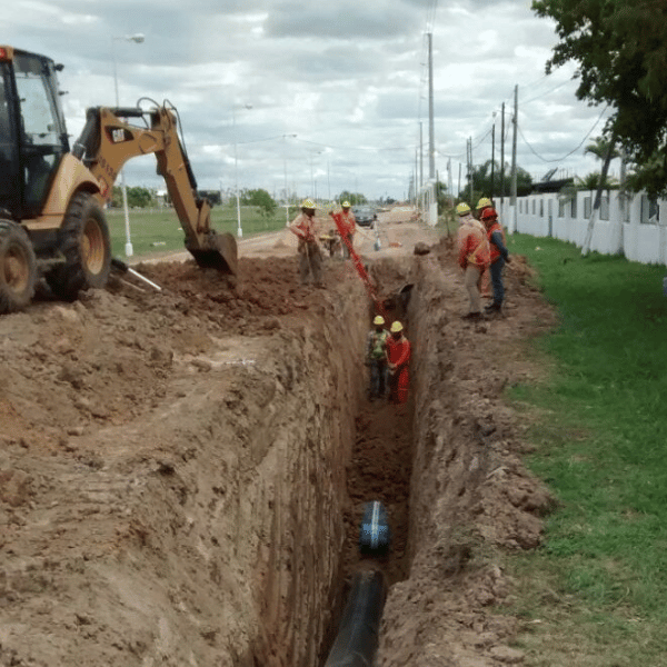 Fiscalización de la Obra de Aductoras, Centro de Distribución y Estaciones de Bombeo en el Chaco Central. República de Paraguay